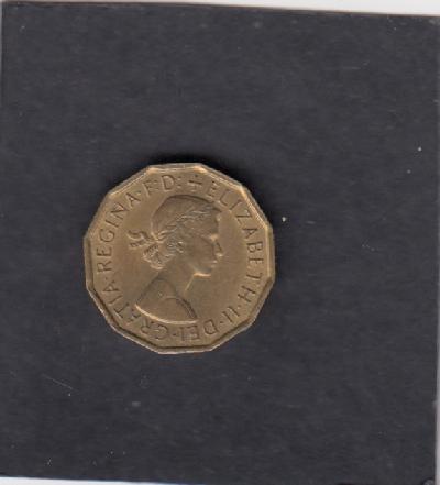 Beschrijving: 3 Pence ELIZABETH II